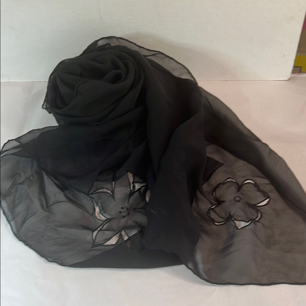 Elegant Black Floral Cutout Scarf